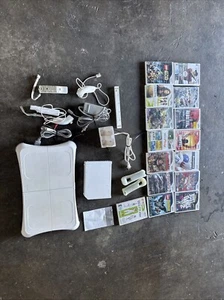 Lote Sistema Completo Nintendo Wii Con 15 Juegos (wii Fit) (probado) - Imagen 1 de 2