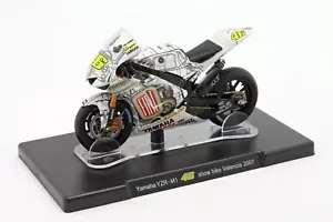 YAMAHA YZR-M1 #46 Valentino Rossi – Show bike Valencia 2007 - 1/18 Altaya - Picture 1 of 7