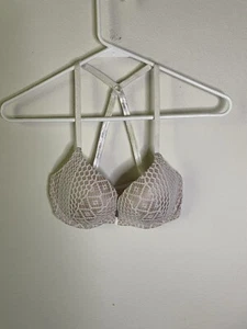 Victoria’s Secret Very Sexy Push-Up Nude With Lace Size 32C - Picture 1 of 4