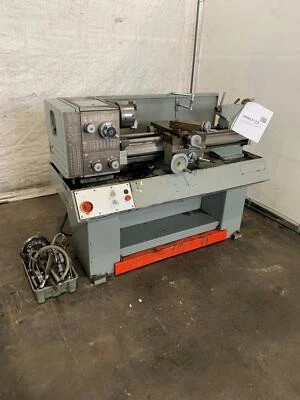 11" X 30" CLAUSING M250 ENGINE LATHE. STOCK # 0953723 - Image 1 of 4