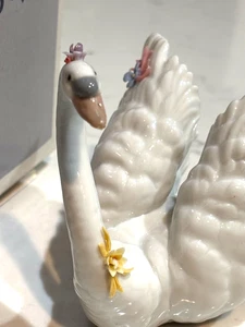 Lladro Figurine "White Swan With Flowers #6499 Retired 2000 With Original Box. - Picture 1 of 8