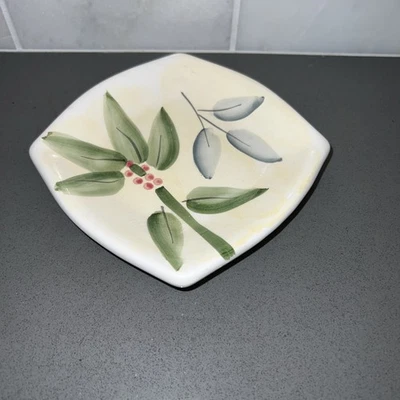 Jabonera botánica Croscill amarillo cremoso 6” X 6” pintada a mano Foto 1 de 4