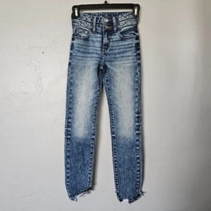 Buckle Black NWOT Sample Girls 7 8 Blue Ankle Cropped Jeans with Distressed Hem - Picture 1 of 7