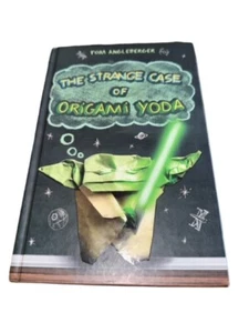 Tom AngleBerger The Strange Case Of The Origami Yoda - Picture 1 of 4
