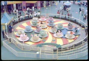 Mad Tea Party Ride Disneyland POSTER 24 X 18 Inches - Picture 1 of 2
