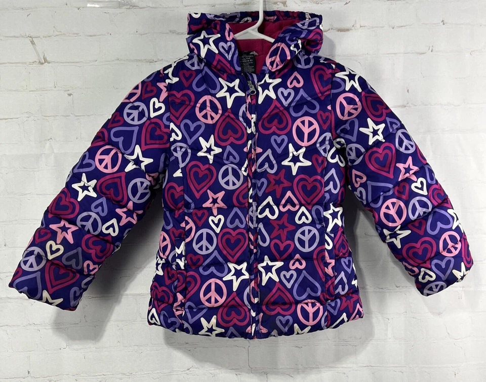 Chaqueta Abrigo Puffer con Capucha Faded Glory Girls Hearts Stars & Peace XS 4-5 Foto 1 de 4