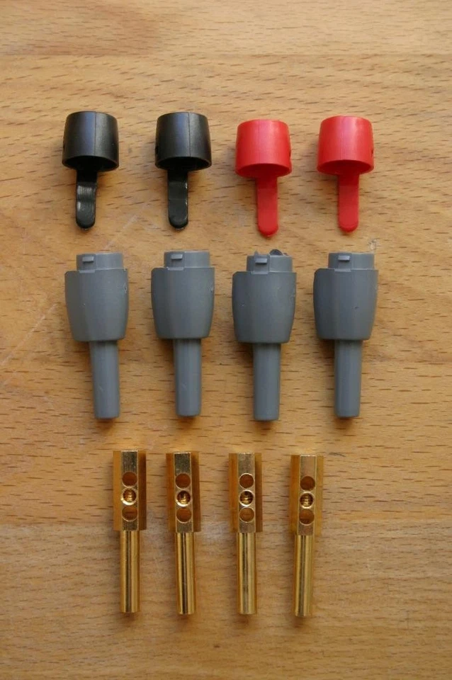 4 Deltron BFA Speaker / Amplifier Plugs for Linn, Cyrus and Arcam from Krescendo - Image 1 of 1