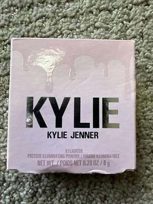 Kylie Jenner Kylighter Illuminating Pressed Powder - 060 Queen Drip New in Box - Image 1 of 4