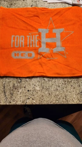 Lot of 5 2021 Houston Astros ALDS rally Towels SGA and 2 Masks HEB,Coca Cola Cover