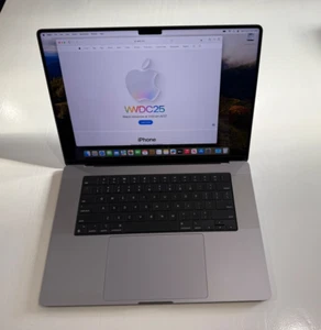 Apple Macbook Pro 16" M2 Max 32Gb Ram 1 Tb HDD with 1 Year Apple Warranty - Picture 1 of 3