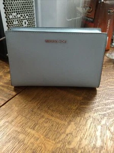 New Michael Kors Sheila Small Vegan Non-Leather Crossbody Bag Vista Blue - Picture 1 of 4