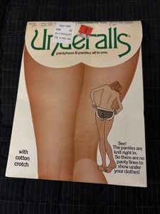 Pantimedias y bragas de colección todo en uno, calzoncillos bronceados y piernas talla A-B - Imagen 1 de 8