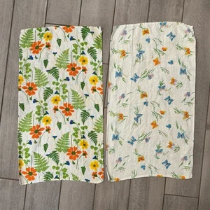 2 VTG Vera Neumann Linen Tea Towels 70s Florals - Picture 1 of 11