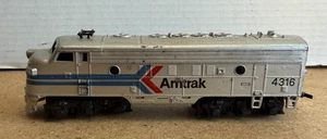 Locomotora diésel Tyco AMTRAK escala HO #4316 *NO PROBADA SE VENDE COMO ESTÁ* dañada - Imagen 1 de 7