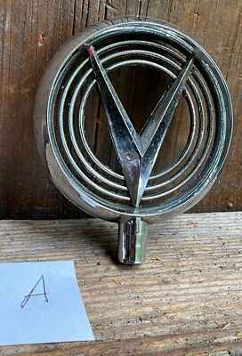 ВИНТАЖНЫЙ 1958 BUICK ОГРАНИЧЕННОГО КРЫЛА ОРНАМЕНТ ОТДЕЛКИ ЭМБЛЕМА - Изображение 1 из 4