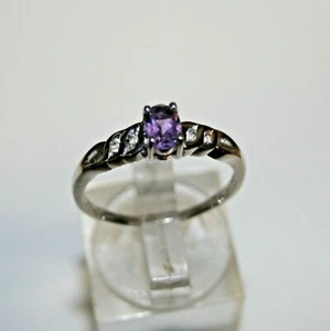 Quality Amethyst and white topaz in sterling silver ring...2 grams - Foto 1 di 3