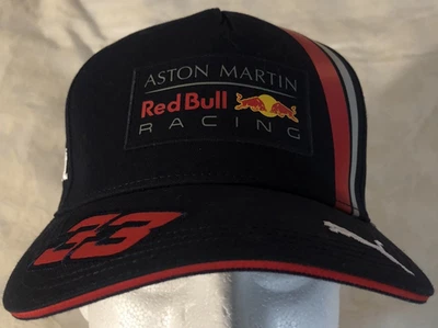 Boné chapéu Aston Martin Red Bull Racing Max Verstappen #33 Puma Formula One Team F1 - Imagem 1 de 4