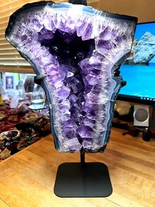 Amethyst Crystal Gemstone V Shaped Cathedral W High Polished Edges Specimen 007 - Picture 1 of 12