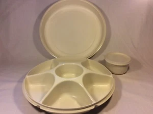 Vintage Tupperware Veggie Serving Bowl Condiment Divided 4 PC Tray Party - Picture 1 of 5