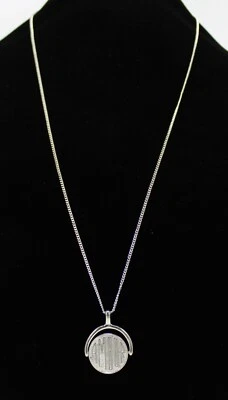 Nuevo collar colgante de plata "Amour" Love de Mudd nuevo con etiquetas #NC8 Foto 1 de 3