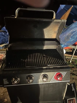 Parrilla Foto 1 de 4