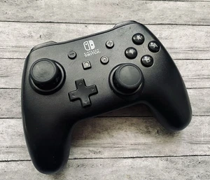 Nintendo Switch Wireless Pro Controller - Schwarz - Bild 1 von 3