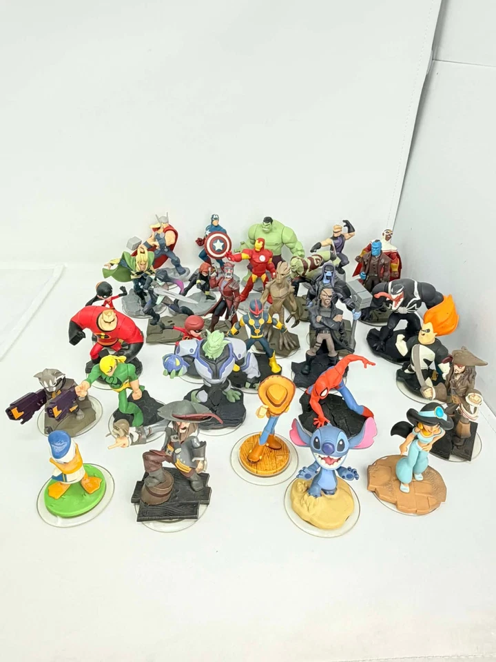 Lote de Figuras Disney Infinity + Discos de Potencia Bases Portal Foto 1 de 4