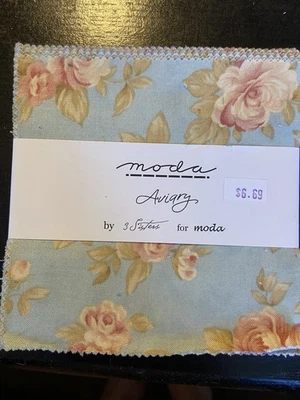 Aviario de 3 hermanas para moda. Paquetes de dijes raros fuera de circulación Foto 1 de 2