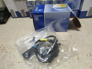 OEM Genuine GM 15112379 ABS Wheel Speed Sensor Front - Picture 1 of 2