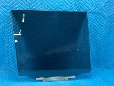 Lexus GX470 puerta trasera ventana vidrio lado del pasajero 68113-60240 2003-2009 OEM Foto 1 de 4