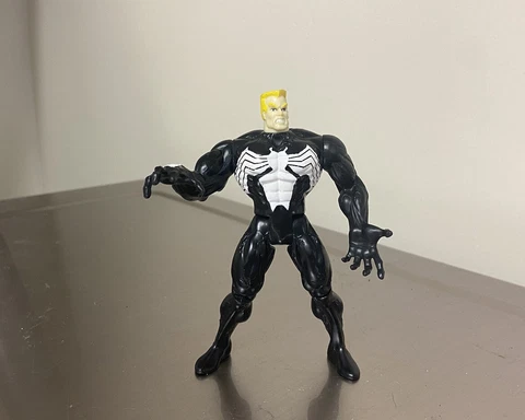 1995 ToyBiz Marvel Hall of Fame Unmasked Venom Action Figure No Mask Cover