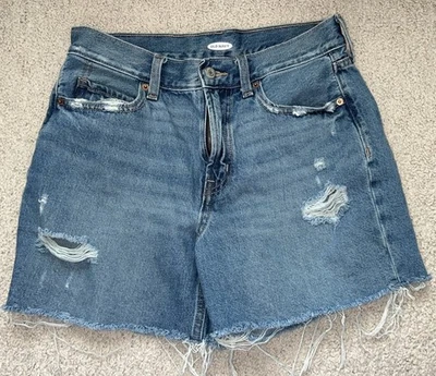 Women’s Old Navy Medium Wash Cut-Off Distressed Denim Jean Shorts Size 4 pockets - Image 1 of 4