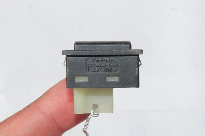 BMW 335i E92 2007-2009 interruptor de liberación abridor de maletero K1480 Foto 1 de 4