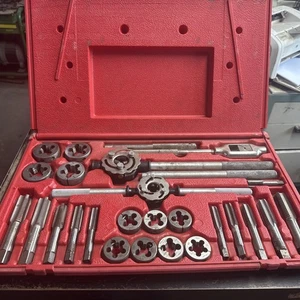 Snap-On Tools Metric - Tap & Die Set up to 24mm 24 mm Complete - Picture 1 of 8
