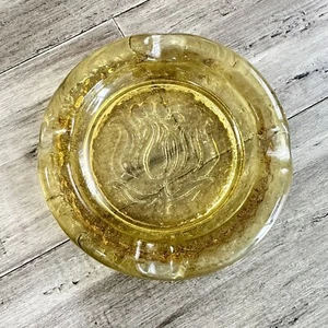 Vintage Ashtray Amber Yellow Tulip Flower Design Large MCM Textured Glass 6” - Picture 1 of 4