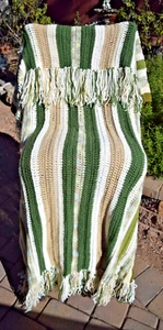 Coperta Granny Helens all'uncinetto verde afgano bianco marrone a righe 71x41 con frange - Foto 1 di 5