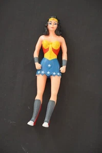 VTG DC COMICS WONDER WOMAN BENDABLE FIGURE - Picture 1 of 2