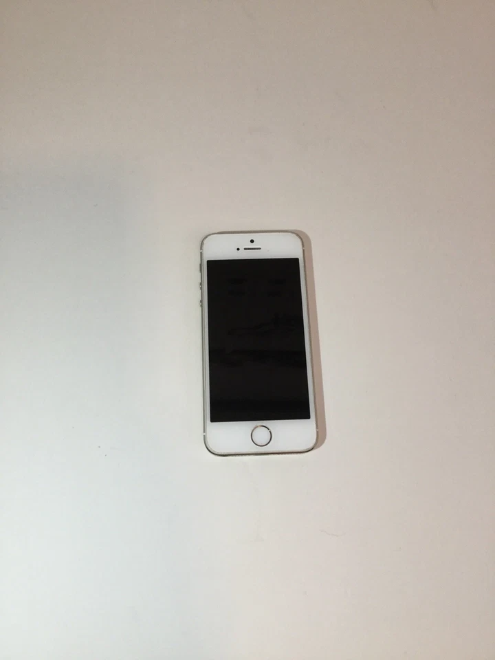 Apple iPhone 5s - 32 GB - Dorado (AT&T) A1533 (GSM) Negro Estuche Incluido Foto 1 de 4