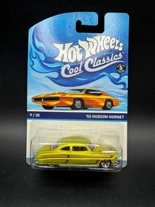 Hot Wheels Cool Classics ‘52 Hudson Hornet 9/30 Spectrafrost Q - Picture 1 of 3