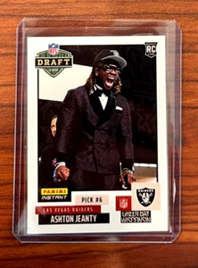 2025 Panini Instant NFL Draft Night ASHTON JEANTY Rookie Card #6 RC/5681 - Foto 1 di 3