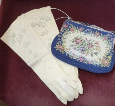 Cartera de tapiz pequeña de colección hecha en Alemania Occidental y guantes largos con cuentas blancas Foto 1 de 4
