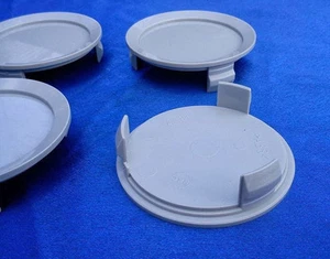 4 x Nabenkappen Felgendeckel 74,5 mm 69,0 mm grau für Alufelgen AA01 N - Picture 1 of 9