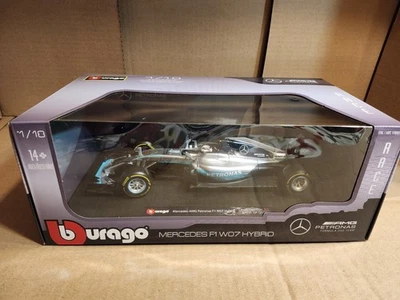 Coche diecast Bburago 1:18 Fórmula 1 F1 Mercedes F07 Hybrid 2016 Lewis Hamilton Foto 1 de 4