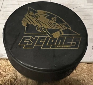 CINCINNATI CYCLONES--SHELL GAS--HOCKEY PUCK - Picture 1 of 2