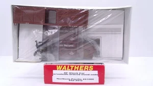 Walthers HO 40' Northern Pacific w/Outside Braced Wood Stock Car Kit 932-3412 - Picture 1 of 6