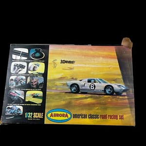 AURORA AMERICAN CLASSIC ROAD RACING SLOT CAR SET 1:32 BOXED 1960s - Picture 1 of 24