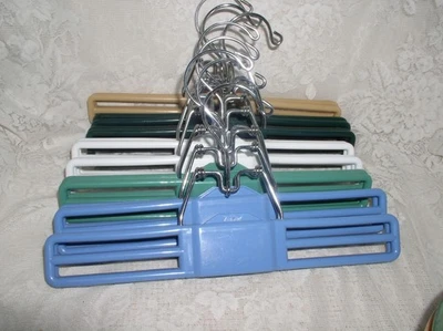 Qty.8 复古 Tamor 挂衣架塑料裤子二手状况 — 第 1/4 张图片