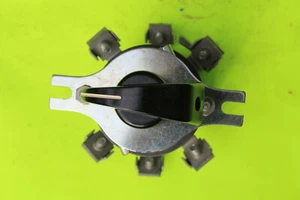 4 POSITION PANEL MOUNTED ROTARY SWITCH SR337K SANTON 40A 250V SINGLE PHASE - Picture 1 of 12