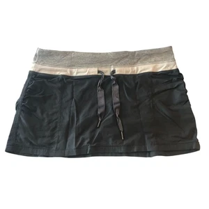 Falda corta Lululemon Run: Energy con cordón acanalado a rayas gris 8 - Imagen 1 de 3