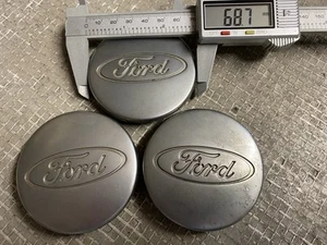 3x Ford 69mm wheel centre caps. 2M511000AA #JL681 - Picture 1 of 2